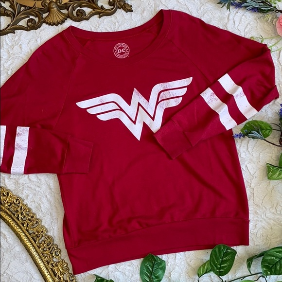 DC Comics Tops - Wonder Woman Long Sleeve